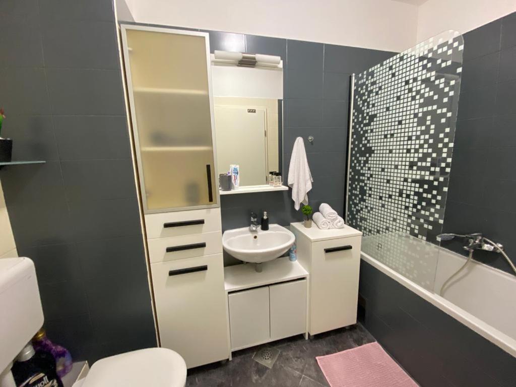 Affordable Apartments 8 자그레브 외부 사진